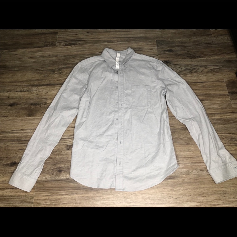 Lululemon Commission Long Sleeve Buttondown Sz M